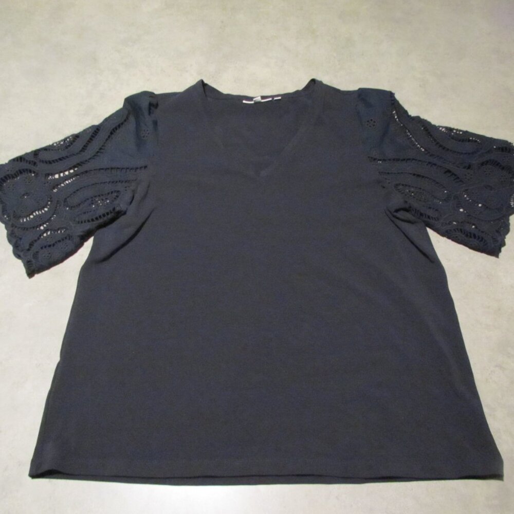 Chicos shirt Womans Large 2 Lace sleeve Navy blue Short Sleeve V Neck